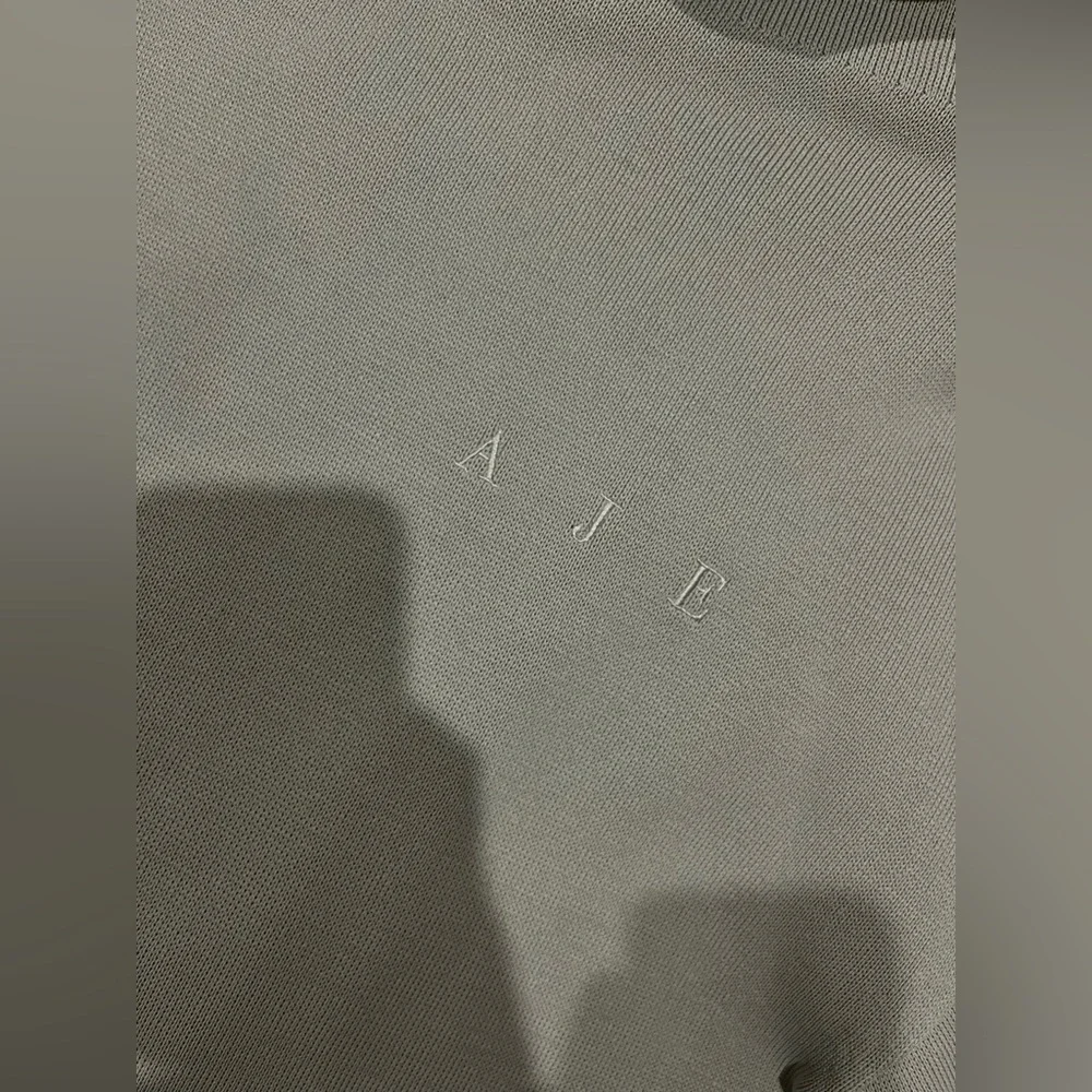 AJE Psychedelia turtleneck crepe logo crop - Picture 5 of 5